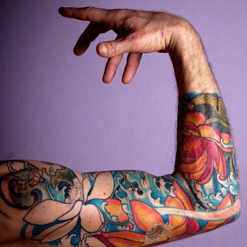 tatouages multicolores